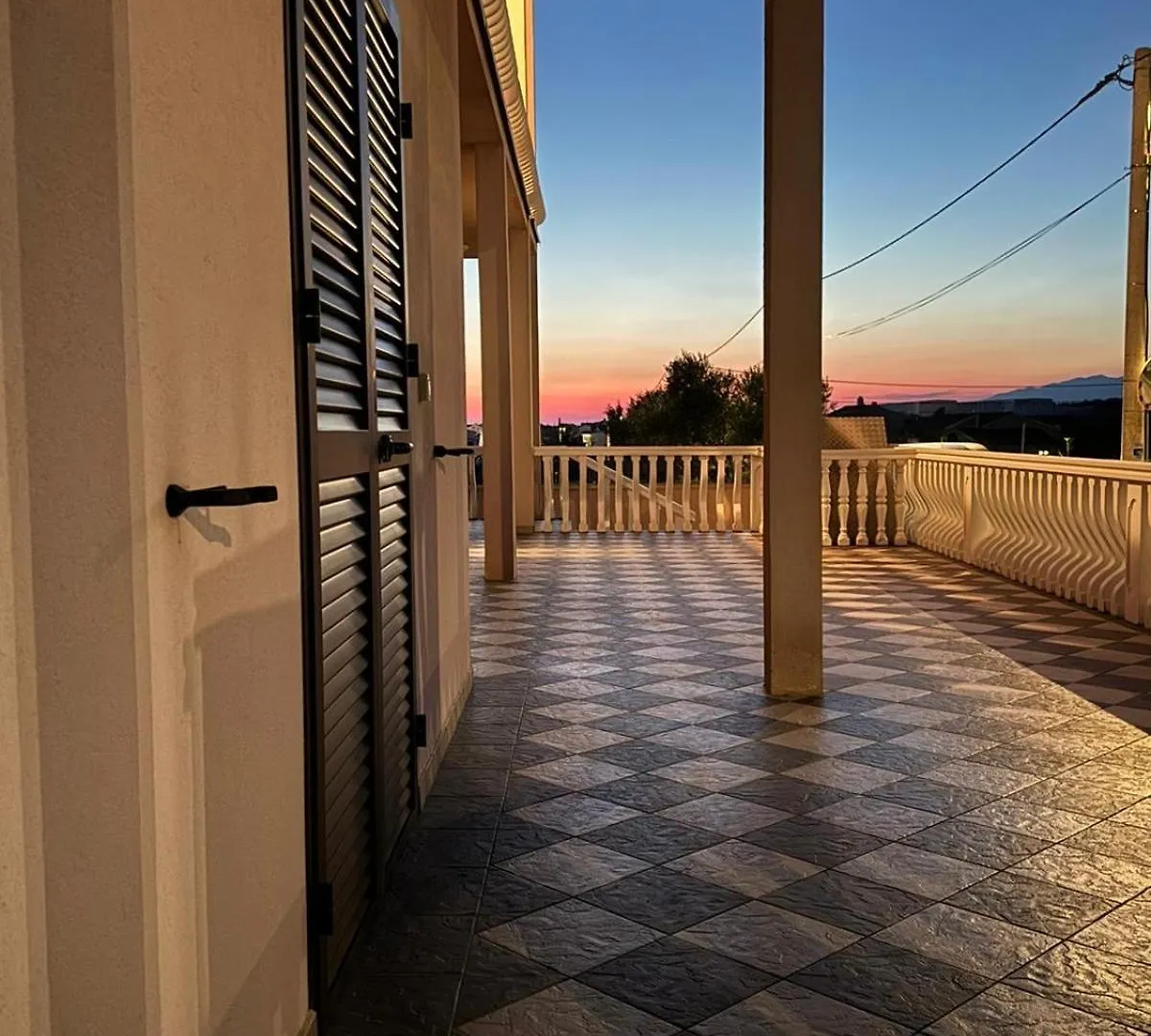Apartments Bernarda 2 Nin