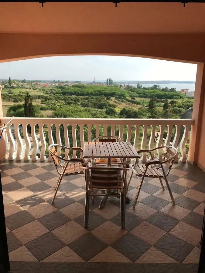 Apartments Bernarda 2 Nin